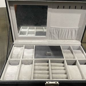 Watch jewelry box
